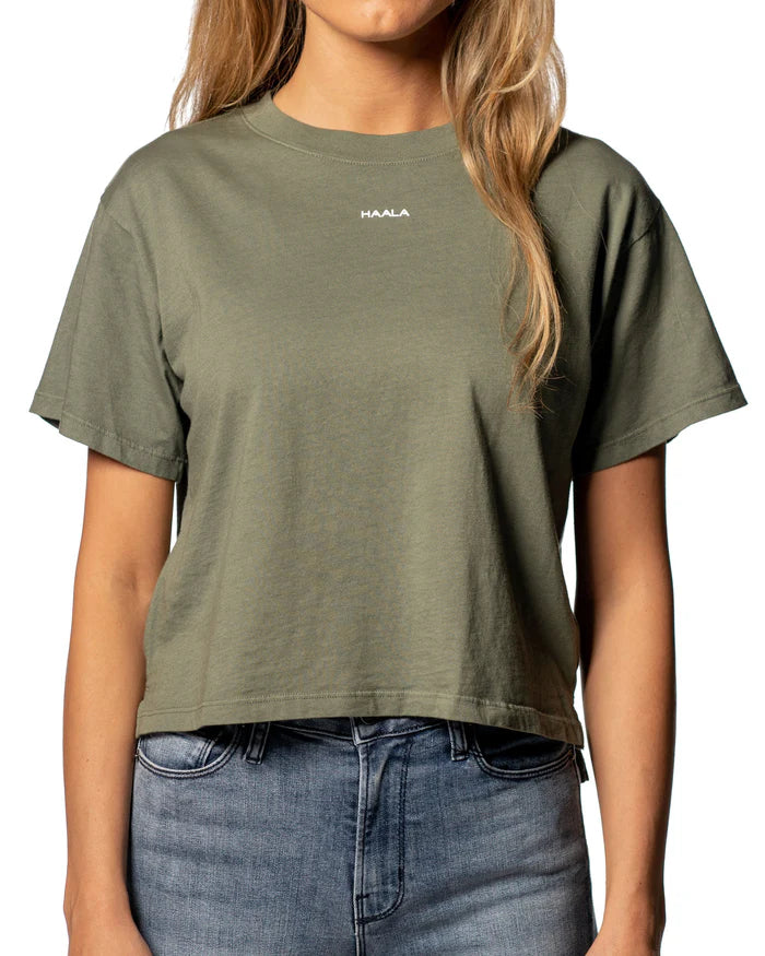 CROP SPLIT T-SHIRT : SEDONA SAGE