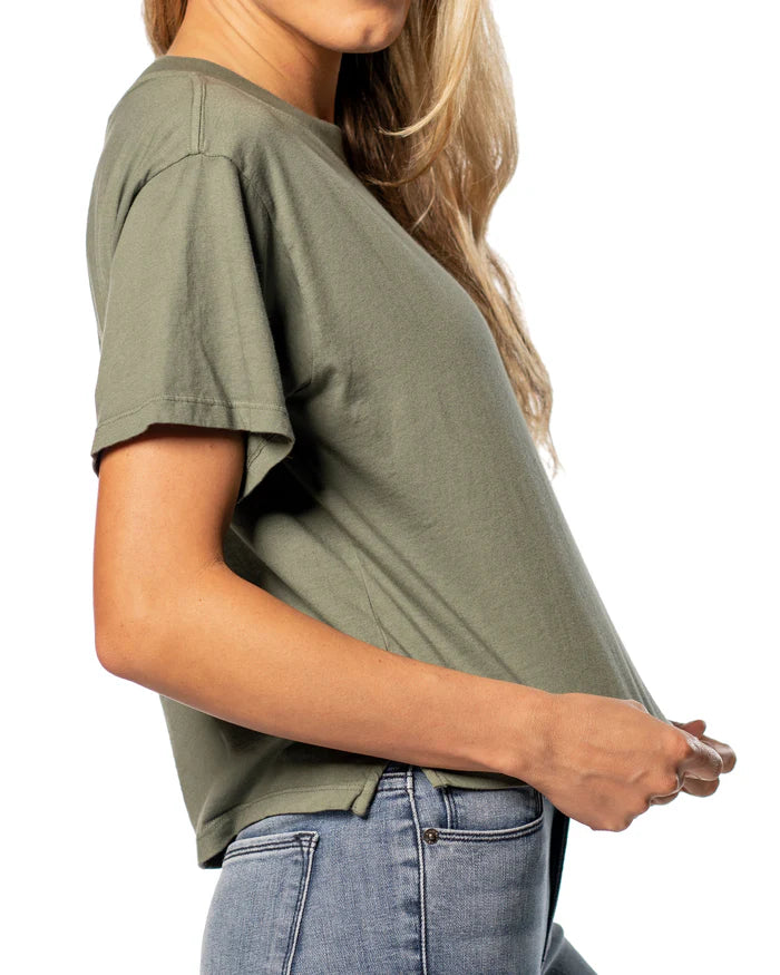 CROP SPLIT T-SHIRT : SEDONA SAGE